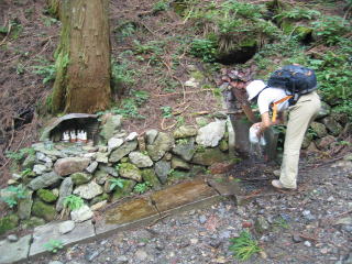 nƐ̑OɌςJĂ肻̘eɐoĂ